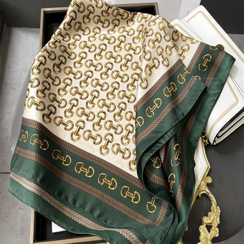 Geometric Pattern Square Scarf